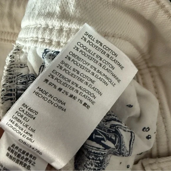 Anthropologie Pilcro Cream Striped Slim Boyfriend Jean Shorts - Picture 7 of 8